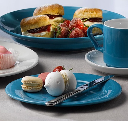 Art De Cuisine Rimmed Plate 20.3cm Blue